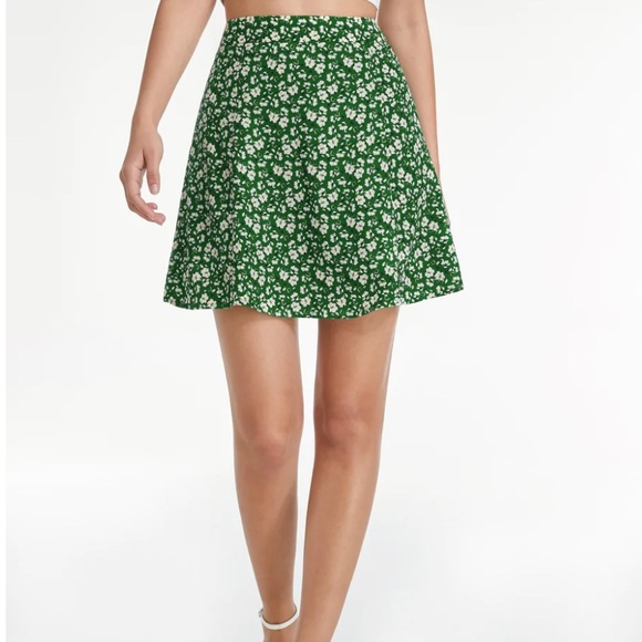 Green Floral Mini Skirt - Picture 1 of 5